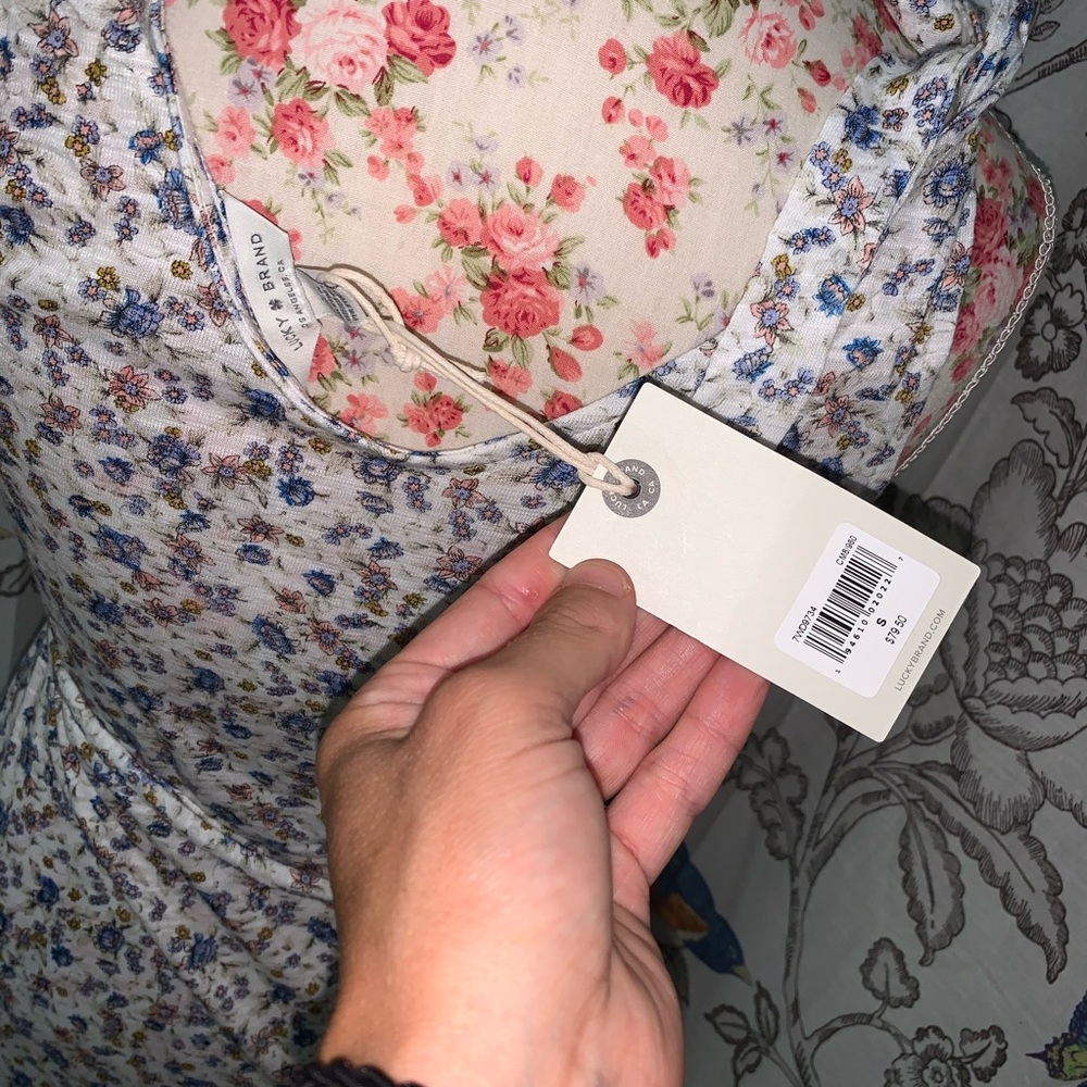Lucky Brand ✨NWTs✨Tie Shoulder Wrap Dress - Picture 8 of 15